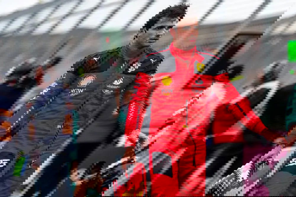 2022 Scuderia Ferrari Carlos Sainz F1 Race Suit - Speedxcrafts